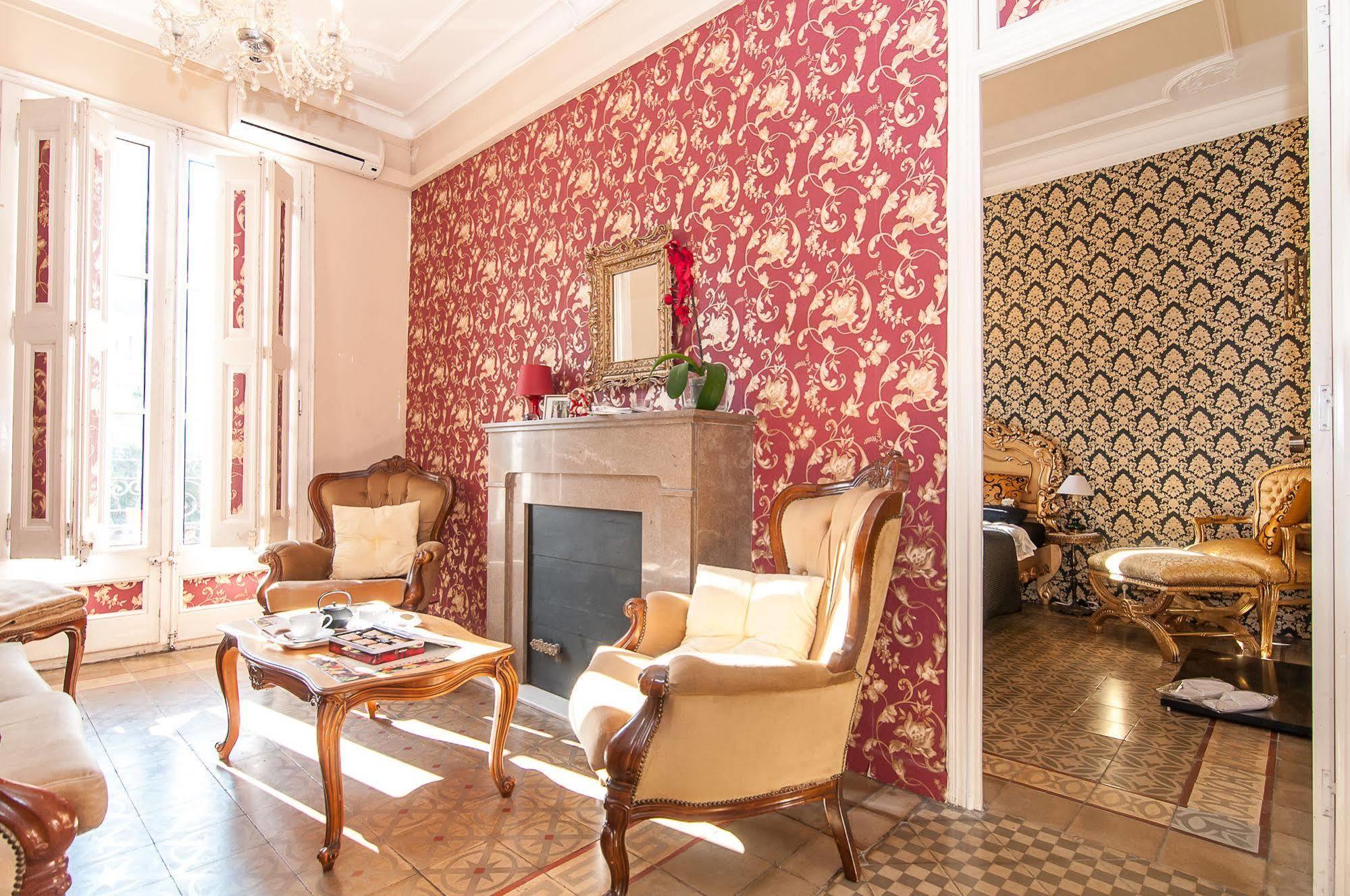 Casa Trianon Bed & Breakfast Barcelona Bagian luar foto