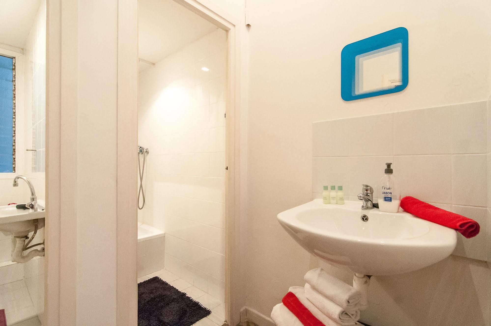 Casa Trianon Bed & Breakfast Barcelona Bagian luar foto